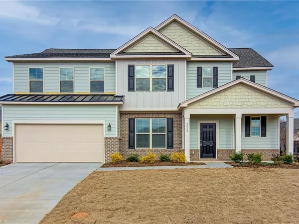 3550 Grandview Crossing Ln, Pfafftown, NC 27040