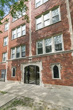 2nd image of 7330 N Damen Ave APT 3
