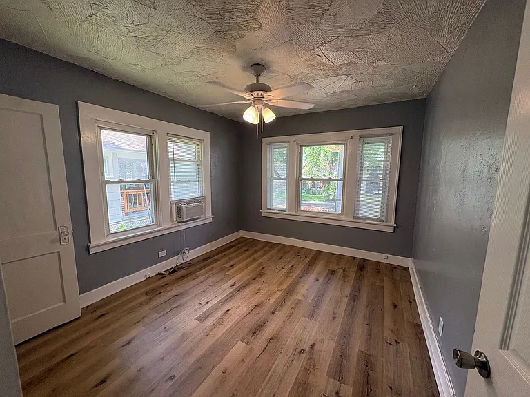 5401 Highland Ave — Photo 11