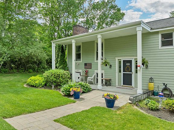 2nd image of 7 Barnard Ridge Road