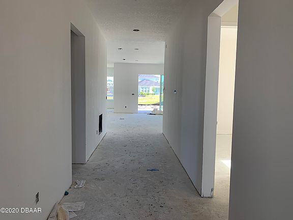 4th image of 6237 W Fallsgrove Ln