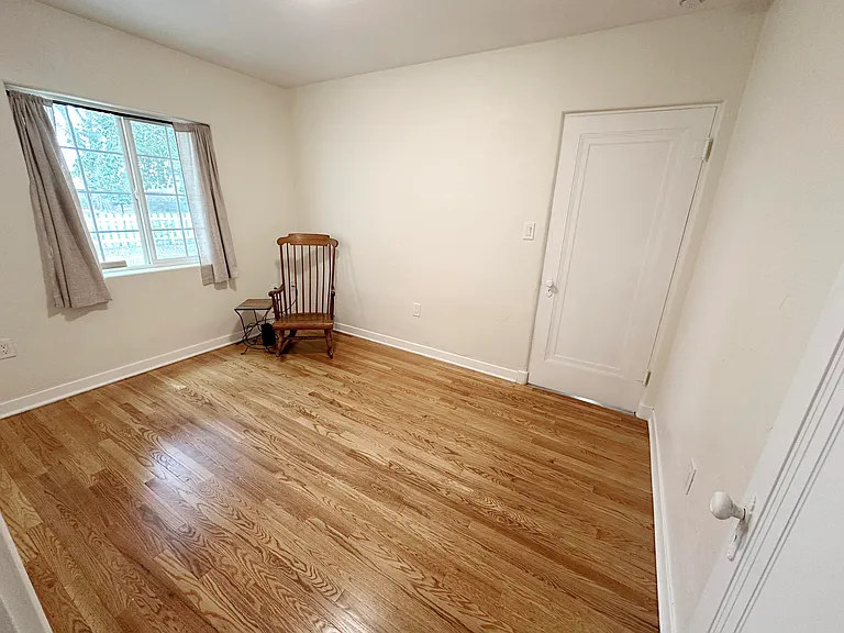 801 Solano Dr NE — Photo 11