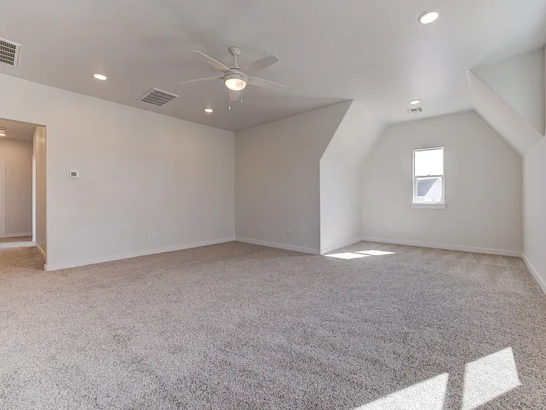 7901 Behr Dr — Photo 43