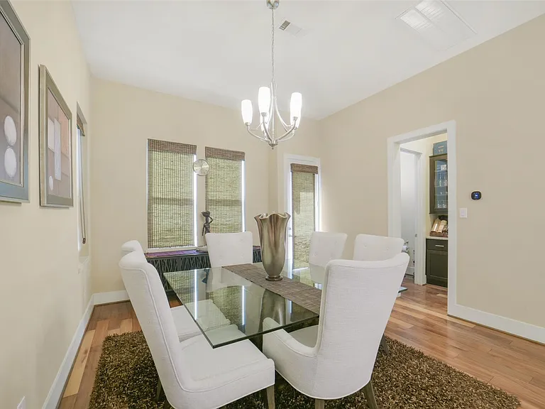5425A Hidalgo St — Photo 17