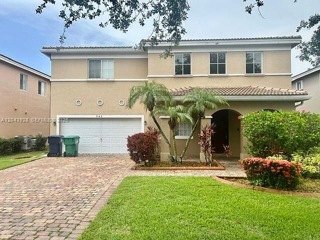 1st image of 946 NW 206th St