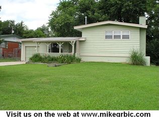 8208 E Gilbert St, Wichita, KS 67207