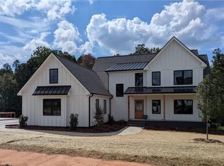 5835 Zinfandel St, Winston Salem, NC 27106