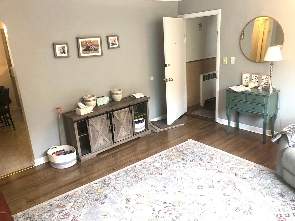 1st image of 6518 N Richmond St #1