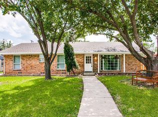 704 S Waterview Dr, Richardson, TX 75080