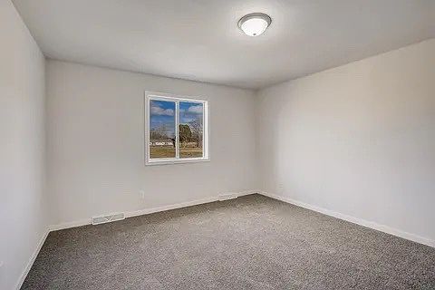 4th image of 1028 N Watertown Ave #1028