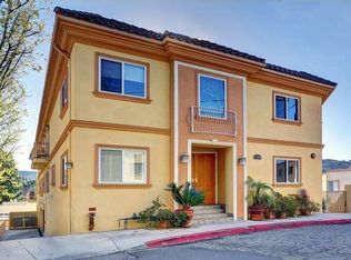 11989 Laurelwood Dr APT 2, Studio City, CA 91604