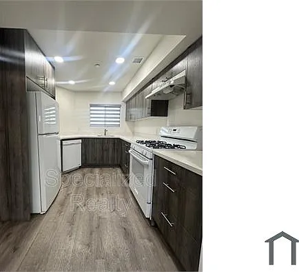 115 W Cypress St #8 — Photo 5