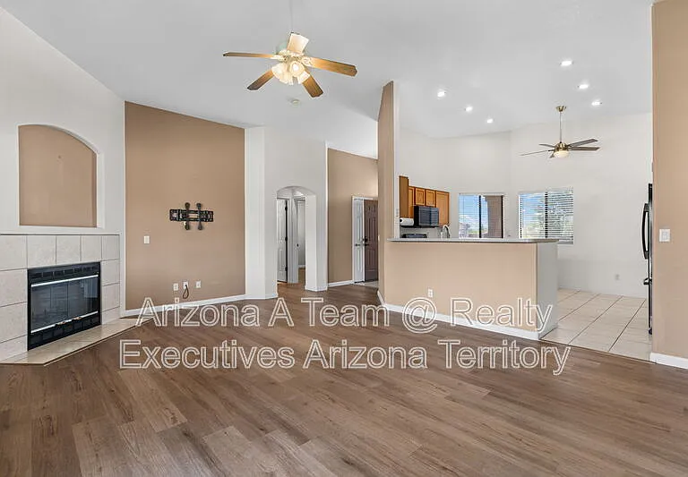 8969 E Martha Root Ct — Photo 4