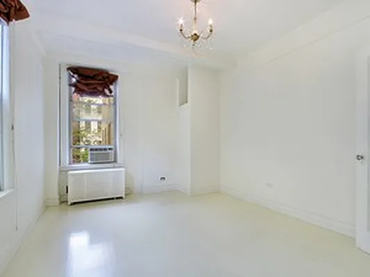 Sold by Corcoran | media 22