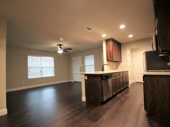 8147 Arbor Ave, Fort Worth, TX 76116