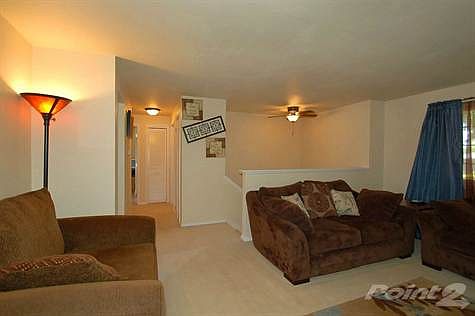 005_View to Front Entry