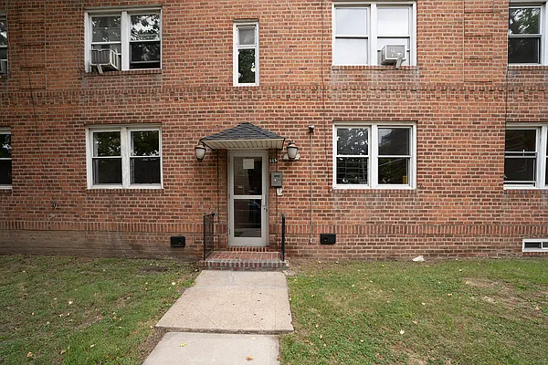 Rented by EXR | media 13