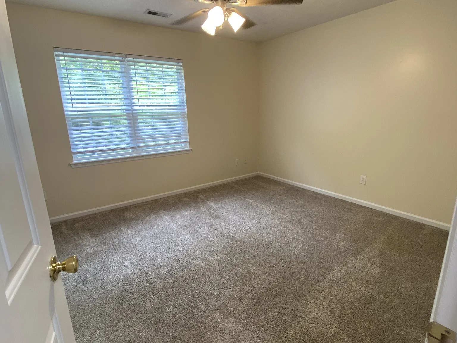 350 Bracken Place (Jacksonville) - 1 — Photo 3