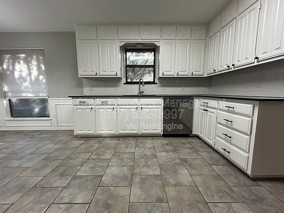 3rd image of 6845 Inwood Dr