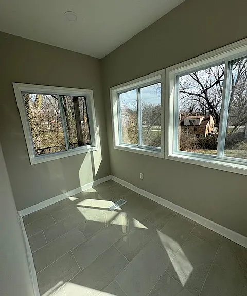436 Hawthorne Ave — Photo 14