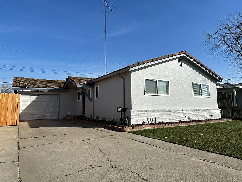 1st image of 1138 S Sunset Dr