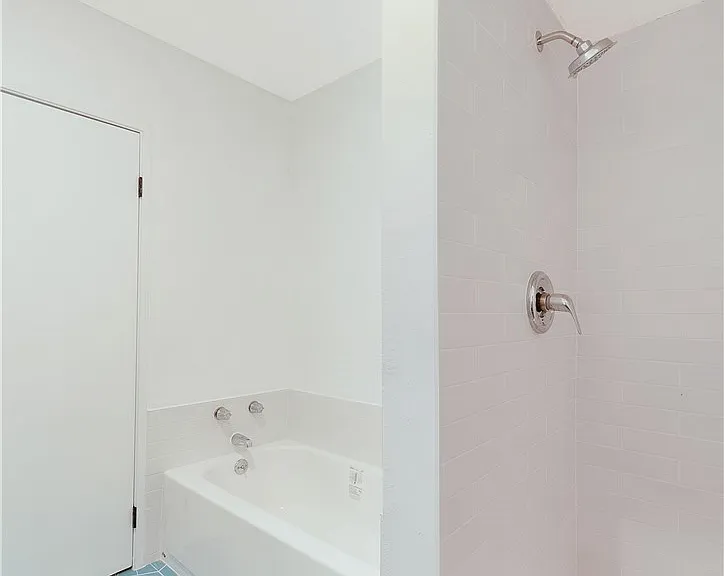 1750 Camino Palmero St #538 — Photo 40