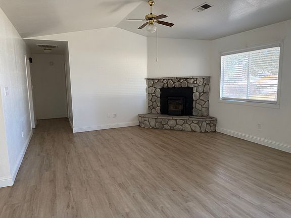 5th image of 27851 Hialeah Dr