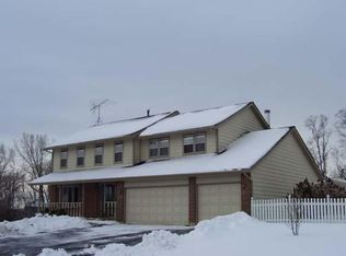 23507 Eagles Nest Rd, Antioch, IL 60002