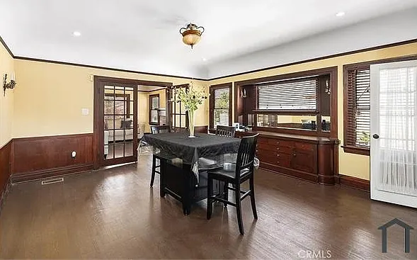 2754 Kenwood Ave — Photo 35