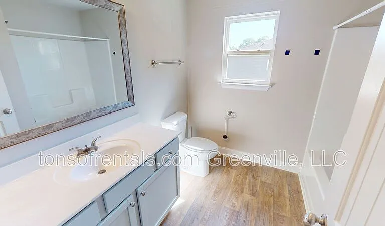 203B Cromer Rd — Photo 9