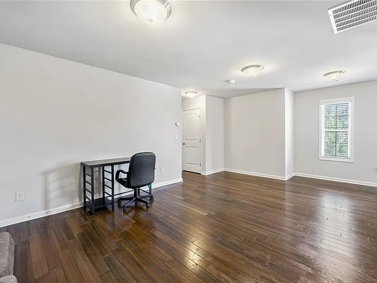 6623 Rivergreen Rd — Photo 18