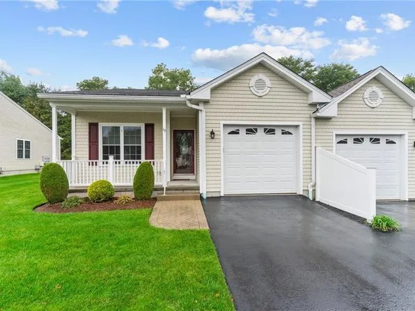 1285 Hartford Ave Unit 19, Johnston, RI 02919