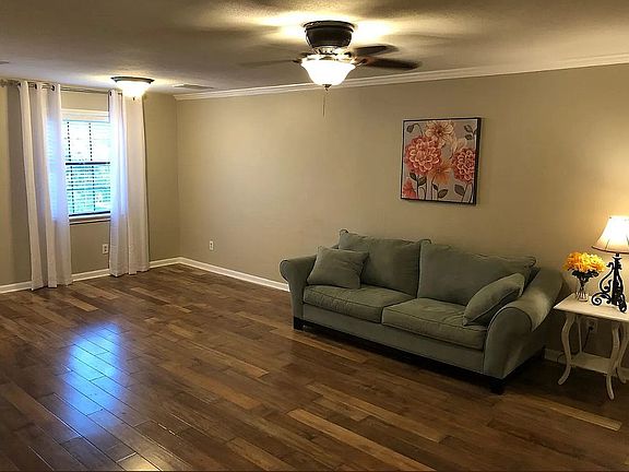 3rd image of 2032 Countryhill Ln