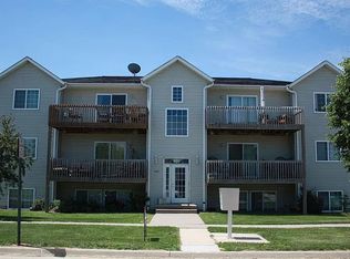 409 James Blvd #4, Oxford, IA 52322