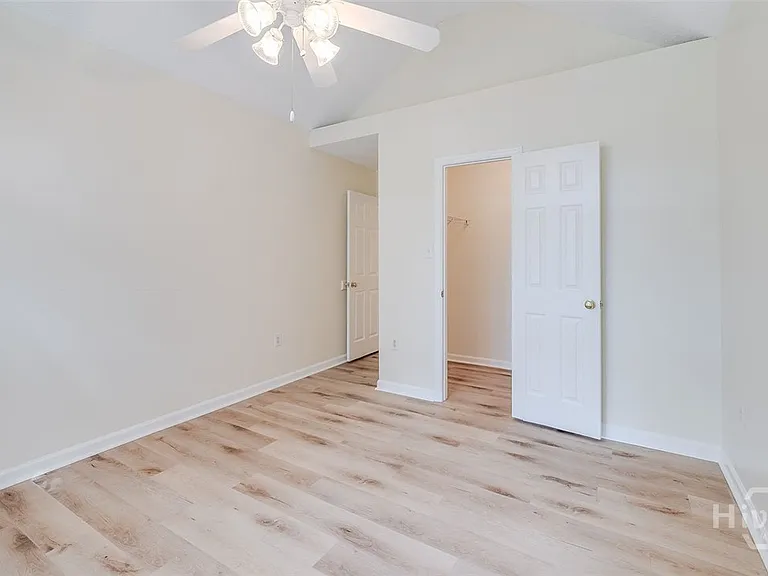 114 Red Bluff Cir — Photo 17