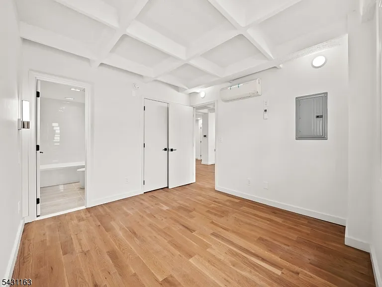 100 Chestnut St #3 — Photo 11