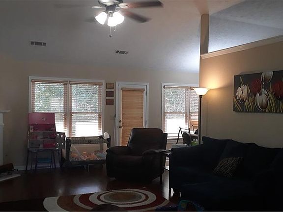 2nd image of 1090 Prestonwood Dr