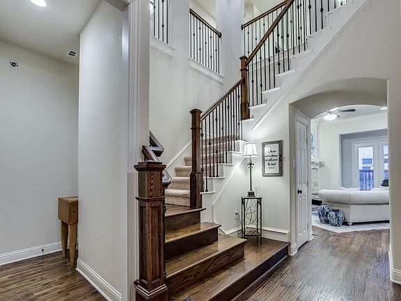 3rd image of 3221 Millburn Ct