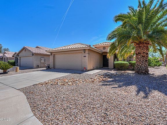 4th image of 2471 E VALENCIA Drive