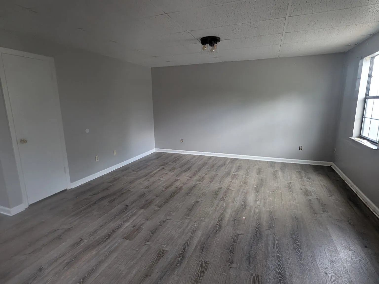 430 Britton Avenue - 4 — Photo 1