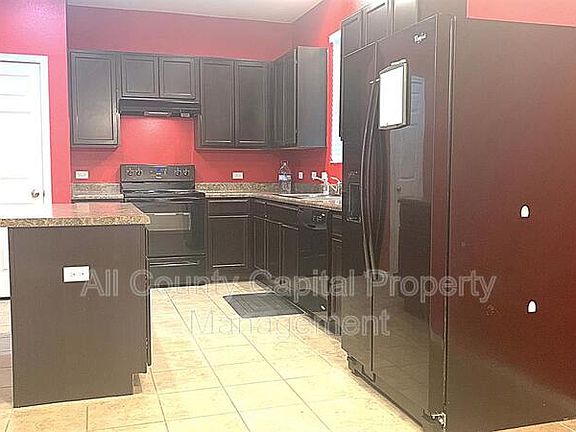 5th image of 9200 China Rose Dr