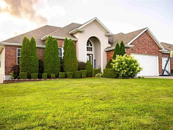 3435 Callaway Dr, Sedalia, MO 65301