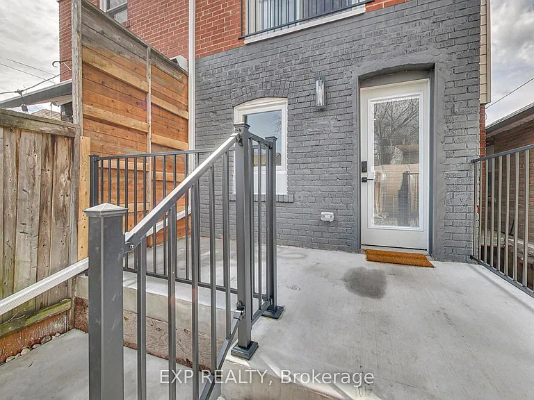 37 Gilbert Ave — Photo 24