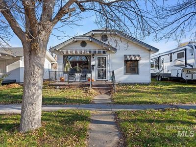 127 10th Ave E, Twin Falls, ID, 83301