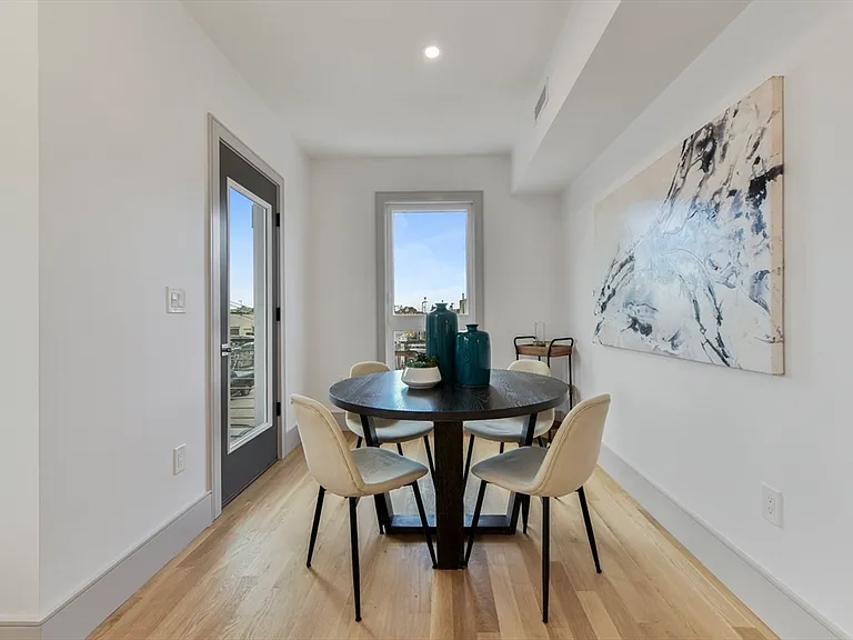 19 Clapp St #4 — Photo 6