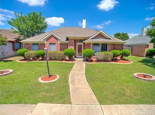 1700 Willow Crk, Mesquite, TX 75181