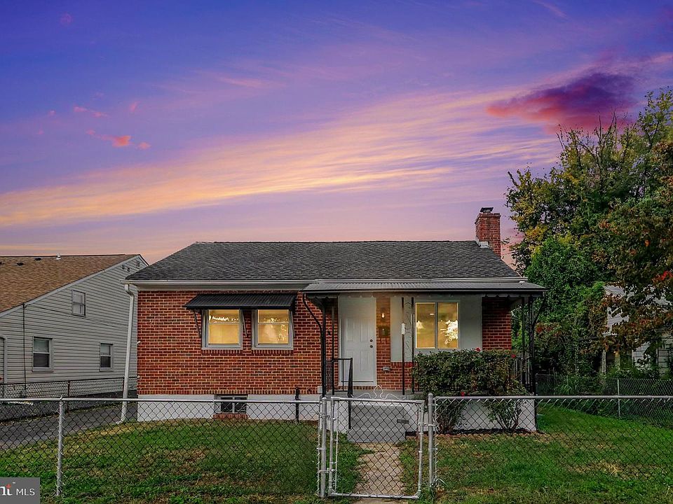 1st image of 28 Chandelle Rd