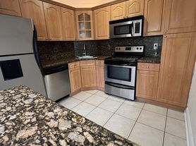 3857 Coral Tree Cir, Pompano Beach, FL