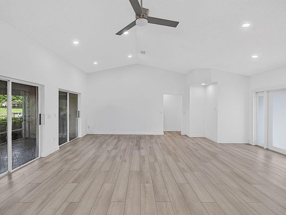 5th image of 5642 Forest Oaks Terrace