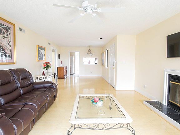 4th image of 1311 Twin Springs Ct #1311